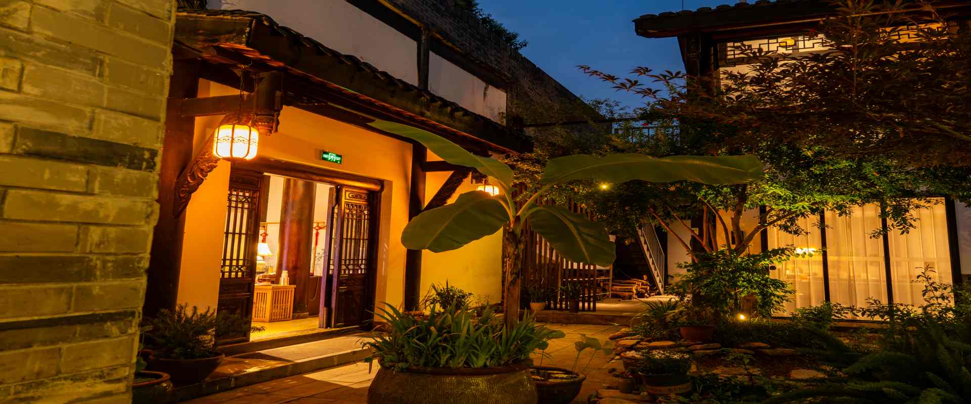 峨眉山和院·靜築拾光溫泉酒店客房